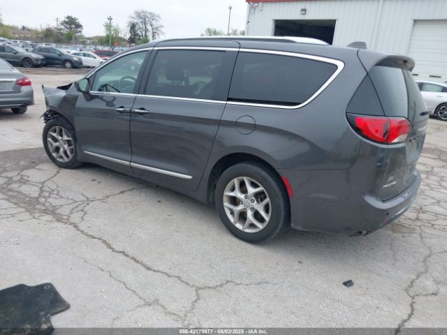 2018 CHRYSLER PACIFICA 2C4RC1EG9JR127976 Photo 2