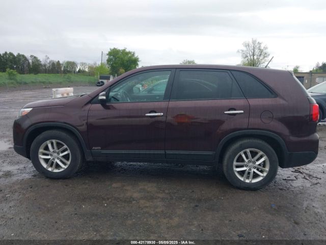 5XYKTCA61FG643402 KIA SORENTO LX