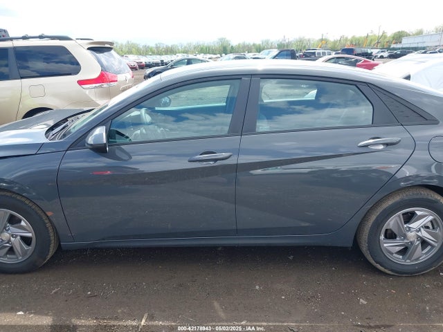KMHLL4DG8RU847546 Hyundai ELANTRA SE