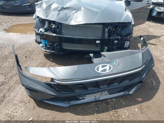 KMHLL4DG8RU847546 Hyundai ELANTRA SE