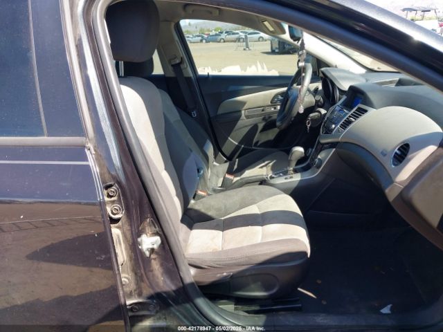 1G1PA5SH8E7473440 Chevrolet Cruze Ls Auto