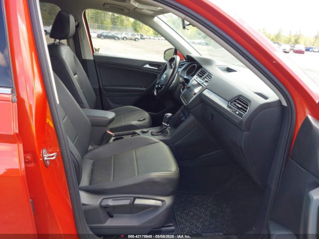 3VV2B7AX0KM153051 Volkswagen Tiguan