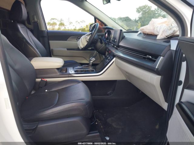 KNDNB4H35N6156173 KIA Carnival Mpv Lx Seat Package
