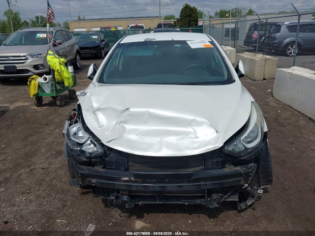 5NPDH4AE9EH471263 Hyundai ELANTRA SE