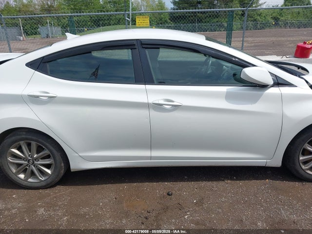 5NPDH4AE9EH471263 Hyundai ELANTRA SE