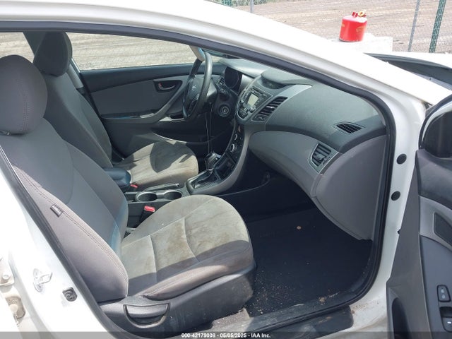 5NPDH4AE9EH471263 Hyundai ELANTRA SE