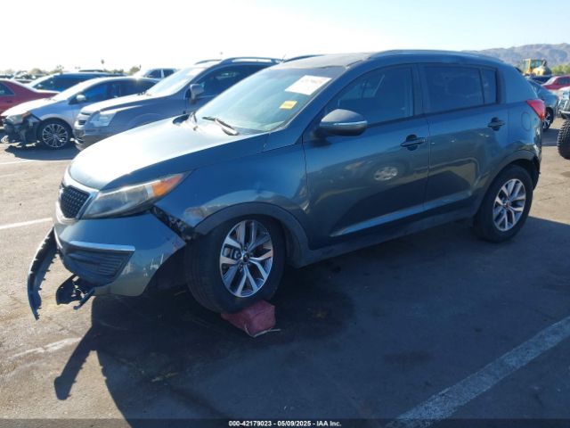 KNDPB3ACXF7696918 KIA Sportage Lx