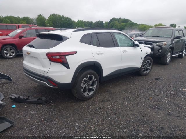 2024 CHEVROLET TRAX KL77LHE22RC241307 Photo 3