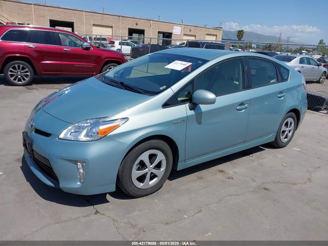 Toyota Prius Two 2015 JTDKN3DU6F1904348 Image 2