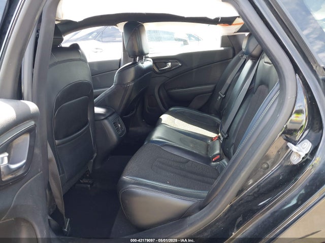 1C3CCCBB5GN125307 Chrysler 200 S