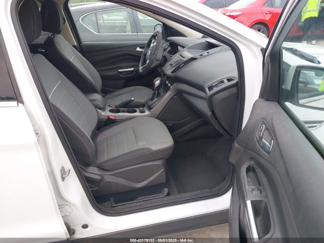 1FMCU0GX7FUB33968 Ford ESCAPE SE
