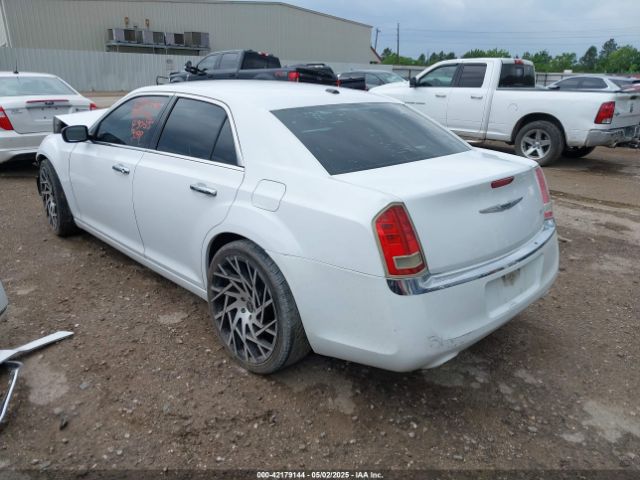 2014 CHRYSLER 300 2C3CCAAG6EH343098 Photo 2