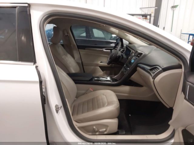 3FA6P0HD5HR367474 Ford FUSION SE