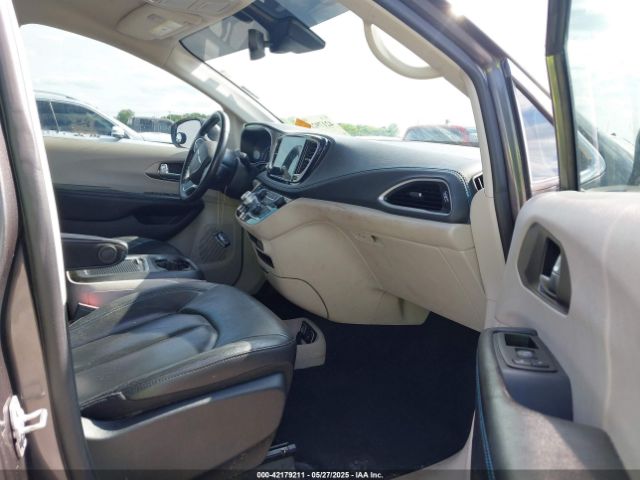 2021 CHRYSLER PACIFICA 2C4RC1BG7MR519024 Photo 4
