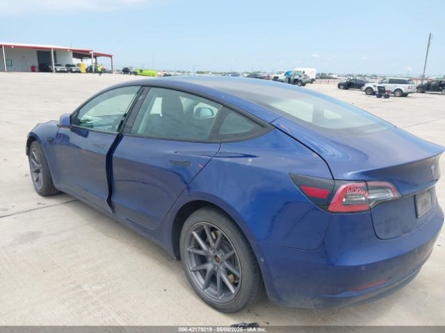2022 TESLA MODEL 3 5YJ3E1EB2NF246443 Photo 2