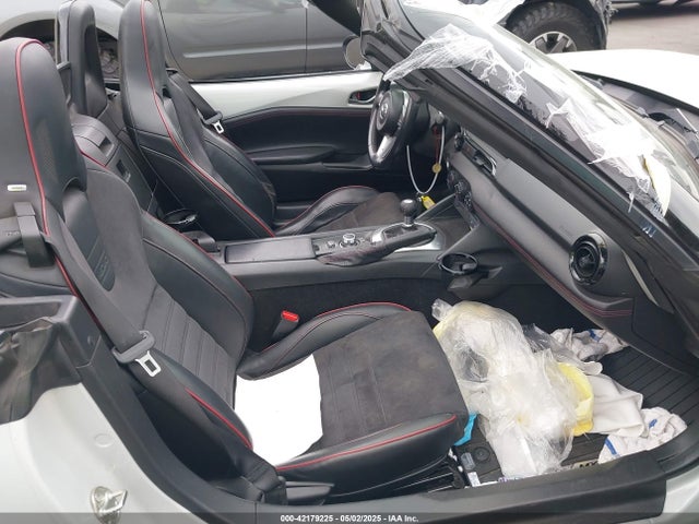 Mazda pe 2018 JM1NDAC78J0206192 Image 5