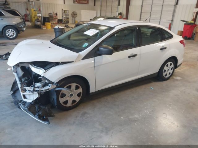 1FADP3E28EL422084 Ford FOCUS S