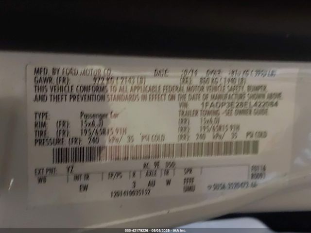 1FADP3E28EL422084 Ford FOCUS S