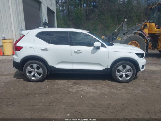 YV4162UK7L2336776 Volvo Xc40 T5 Momentum