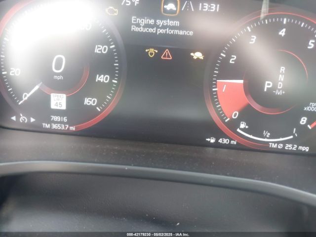 YV4162UK7L2336776 Volvo Xc40 T5 Momentum