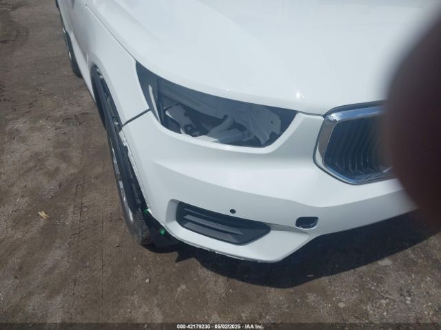 YV4162UK7L2336776 Volvo Xc40 T5 Momentum