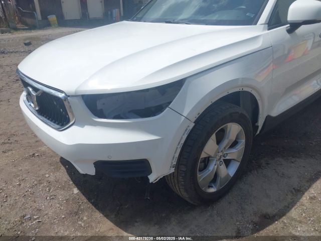YV4162UK7L2336776 Volvo Xc40 T5 Momentum