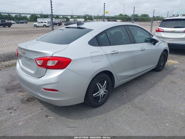 1G1BC5SM5H7152882 Chevrolet Cruze Ls Auto
