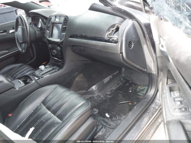 2019 CHRYSLER 300 2C3CCAGG3KH648934 Photo 4