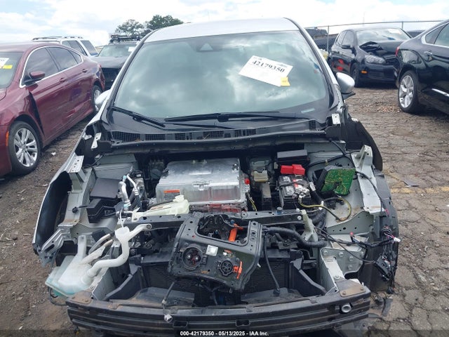 1N4AZ1CP8JC303655 Nissan Leaf Sl