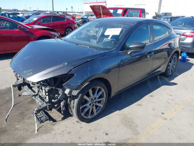 3MZBN1L34JM164952 Mazda Mazda3 Touring