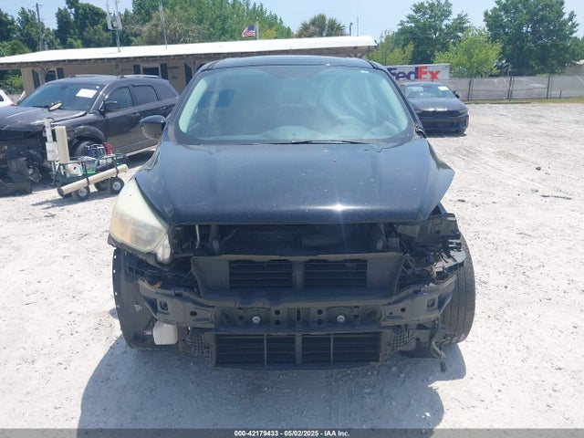 1FMCU0G91HUA95450 Ford ESCAPE SE