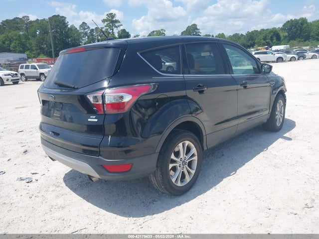 1FMCU0G91HUA95450 Ford ESCAPE SE