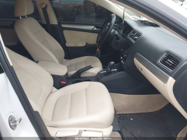 2015 VOLKSWAGEN JETTA 3VWD17AJ5FM305415 Photo 4