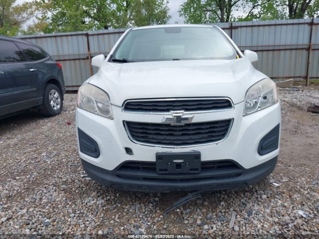 KL7CJKSB2FB109302 Chevrolet Trax 1ls