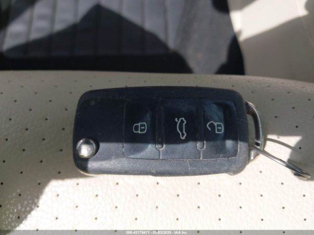 WVGAV7AX9HK001055 Volkswagen Tiguan 2.0t S