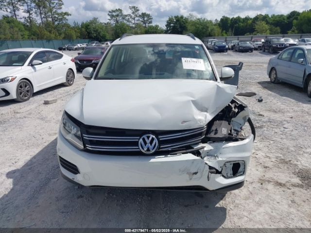 WVGAV7AX9HK001055 Volkswagen Tiguan 2.0t S