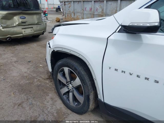 1GNEVHKW4JJ275817 Chevrolet Traverse 3lt
