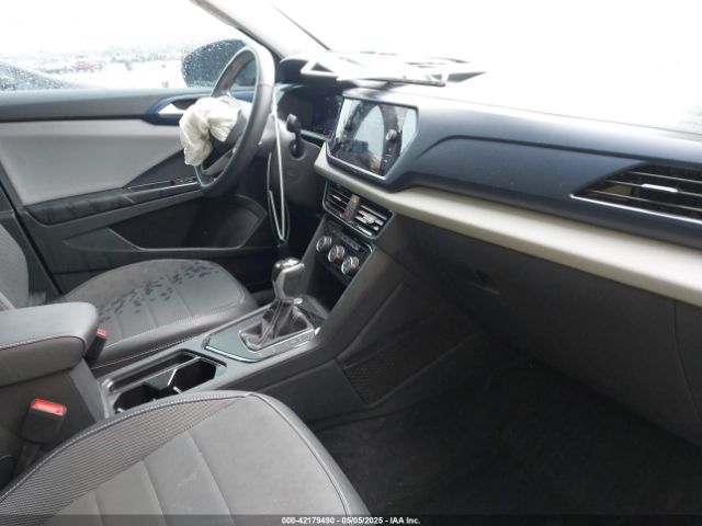 2023 VOLKSWAGEN TAOS 3VVEX7B21PM344647 Photo 4