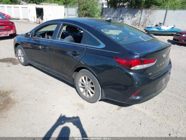 5NPE24AF4KH735581 Hyundai SONATA SE