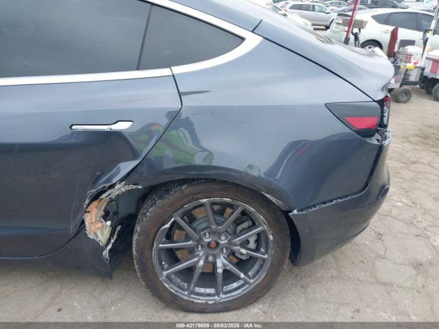 2020 TESLA MODEL 3 5YJ3E1EA1LF799136 Photo 5