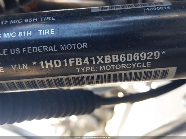 2011 HARLEY-DAVIDSON FLHR 1HD1FB41XBB606929 Photo 9