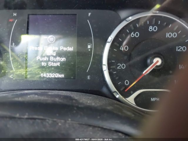 ZACNJBBB8KPK73971 Jeep Renegade Latitude 4x4