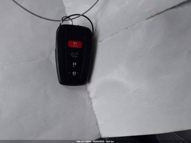 5TDHZRBH4NS597187 Toyota Highlander Xle