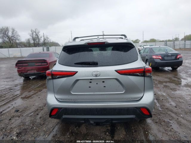 5TDHZRBH4NS597187 Toyota Highlander Xle