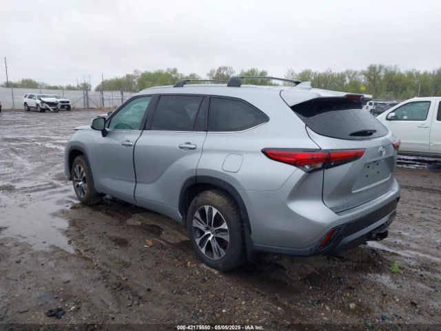 5TDHZRBH4NS597187 Toyota Highlander Xle