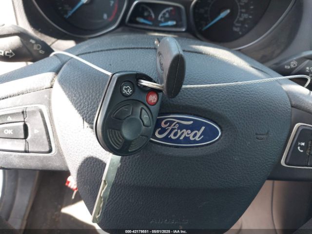 1FADP3E21JL322855 Ford FOCUS S