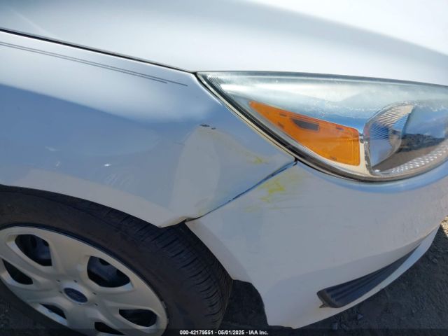 1FADP3E21JL322855 Ford FOCUS S