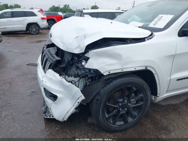 1C4RJEAG4MC597428 Jeep Grand Cherokee Laredo X 4x2