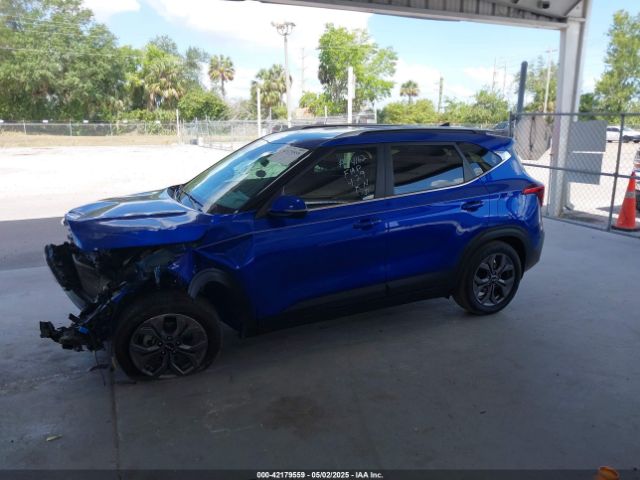 KNDEU2AA6R7640098 KIA SELTOS S