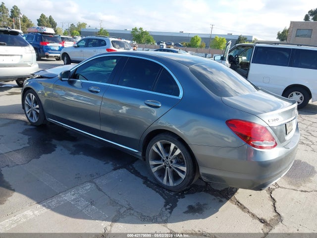 55SWF4JB7HU232736 Mercedes-Benz C 300 Luxury/sport